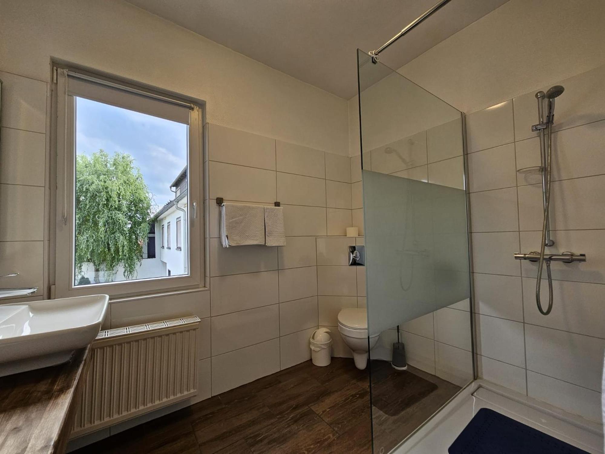 Hotel Haus Isenburg นอยอีเซินบวร์ก ภายนอก รูปภาพ